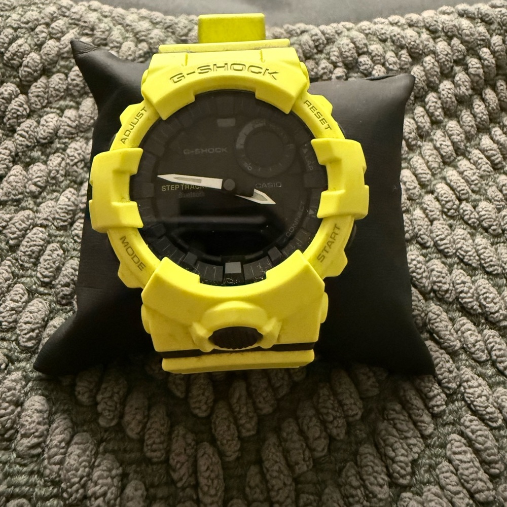 Casio G-Shock Bright Yellow Smartwatch